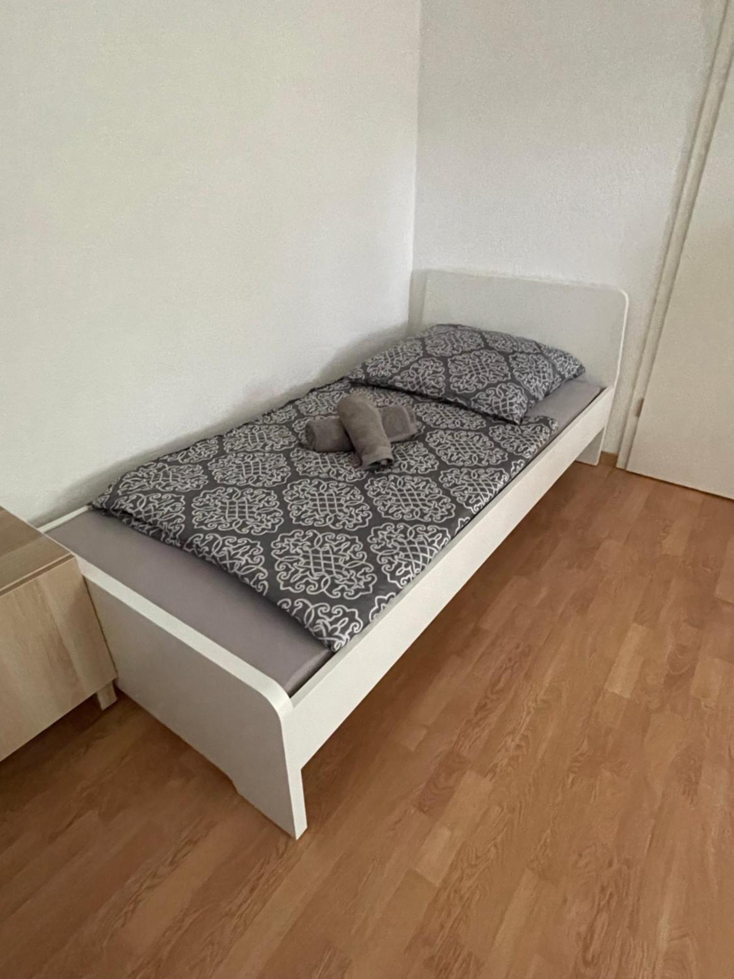 Guenstiges Apartment Gelsenkirchen Schalke מראה חיצוני תמונה