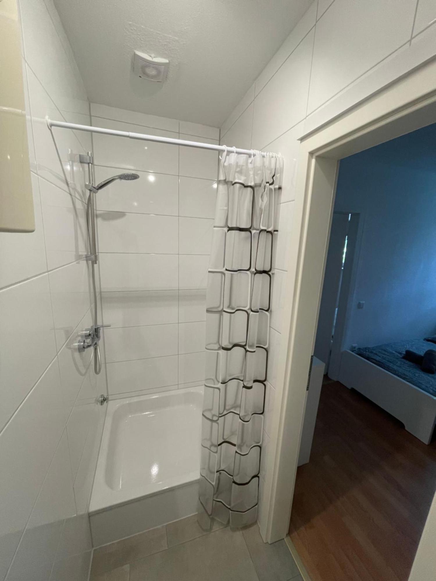 Guenstiges Apartment Gelsenkirchen Schalke מראה חיצוני תמונה