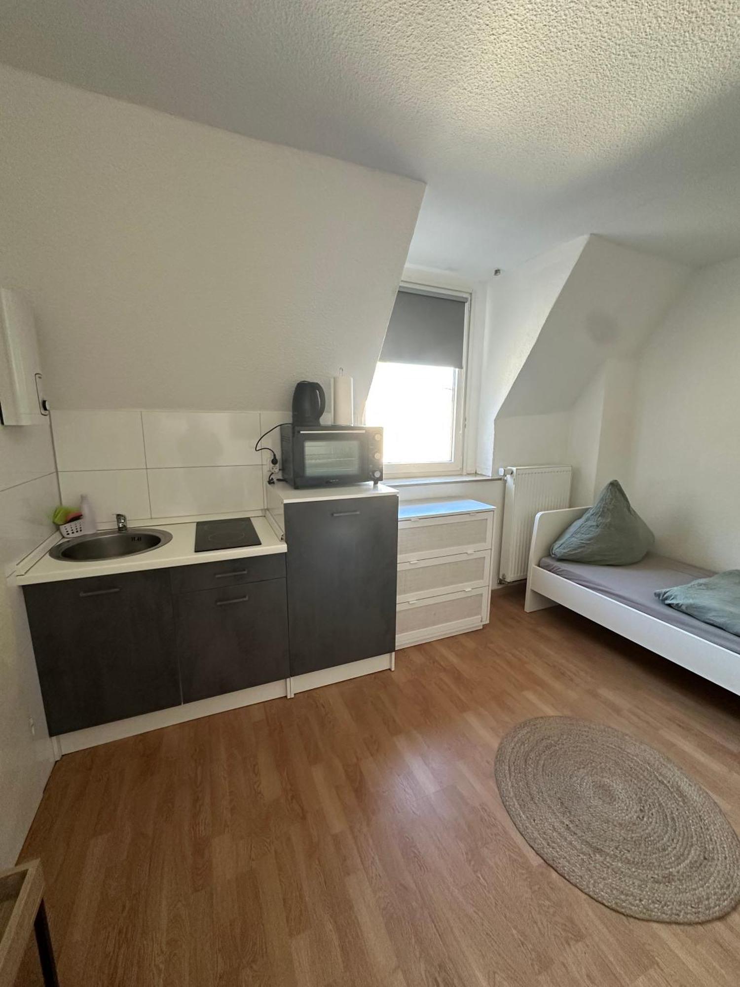 Guenstiges Apartment Gelsenkirchen Schalke מראה חיצוני תמונה